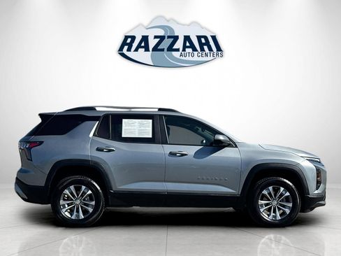 Used 2025 Chevrolet Equinox LT w/ Convenience Package II AWD/4WD image 2