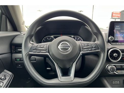 Used 2023 Nissan Sentra SV image 24