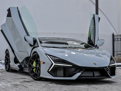 New 2025 Lamborghini Revuelto