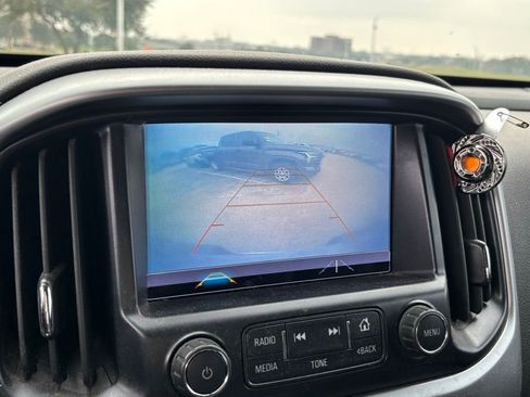 Used 2018 Chevrolet Colorado LT w/ LT Convenience Package image 10