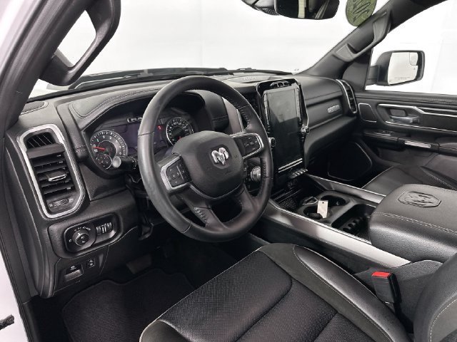 Used 2023 RAM 1500 Laramie AWD/4WD image 3