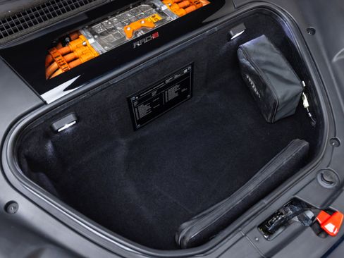 Certified 2023 Ferrari SF90 Stradale image 39