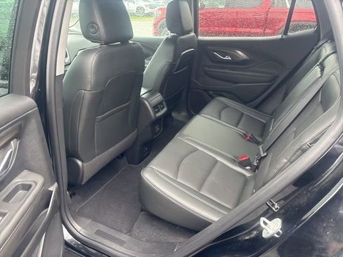 Certified 2022 GMC Terrain SLT w/ Elevation Edition image 7