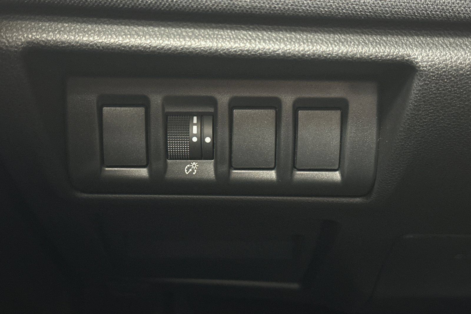 Used 2025 Subaru Outback AWD/4WD image 32