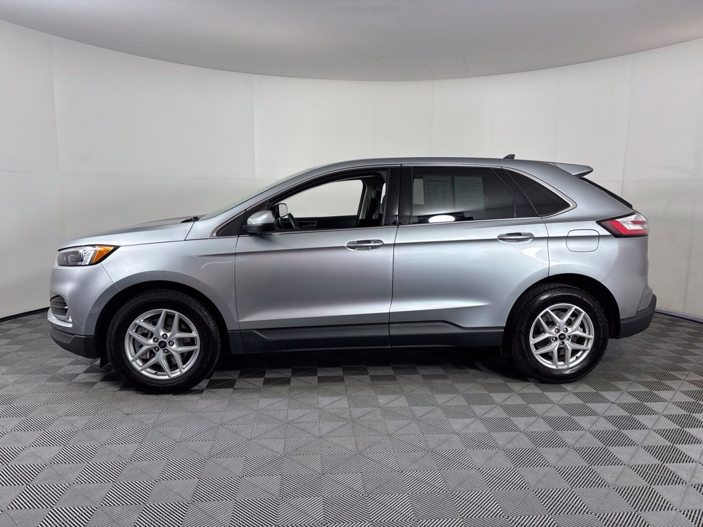 Used 2024 Ford Edge SEL w/ Convenience Package AWD/4WD image 2