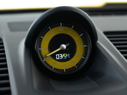 Used 2022 Porsche 911 GT3 image 34