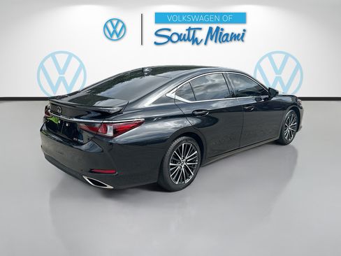 Used 2022 Lexus ES 350 w/ Premium Package FWD image 7