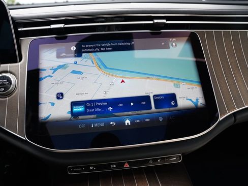 Used 2025 Mercedes-Benz E 350 4MATIC Sedan image 29