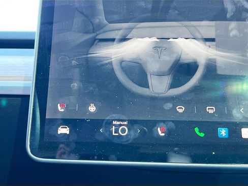 Used 2022 Tesla Model 3 Base image 18