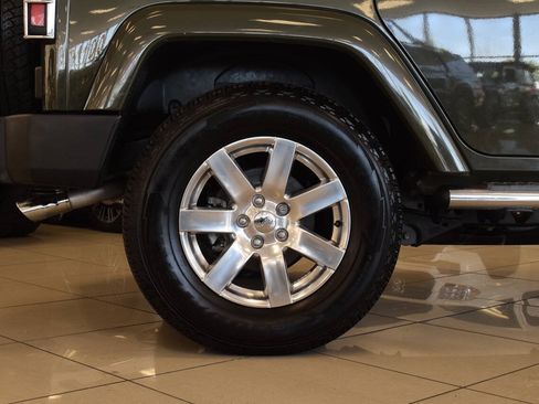 Used 2015 Jeep Wrangler Unlimited Sahara w/ Dual Top Group AWD/4WD image 38