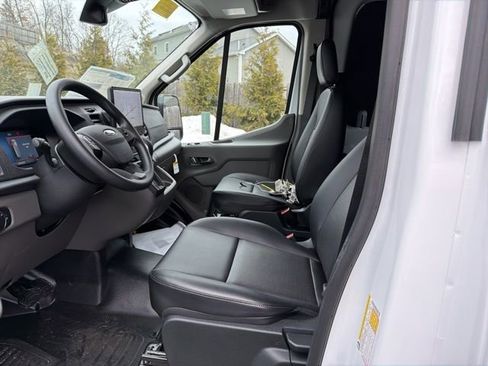 New 2026 Ford Transit 250 148 Medium Roof w/ Load Area Protection Package RWD image 11