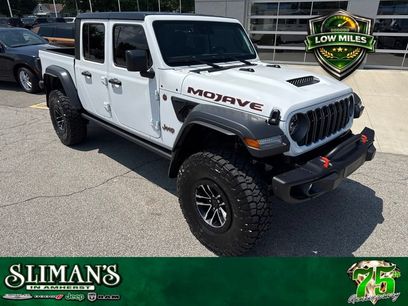 Used 2025 Jeep Gladiator Mojave w/ Convenience Group