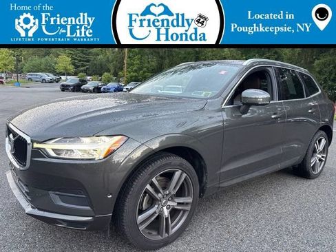 Used 2019 Volvo XC60 T5 Momentum w/ Multimedia Package AWD/4WD image 1