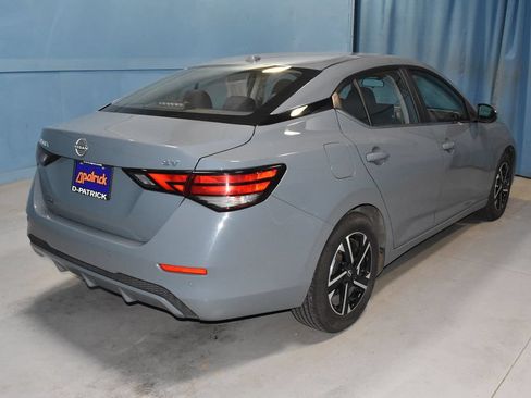 Used 2024 Nissan Sentra SV FWD image 25