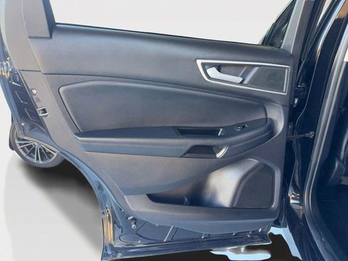 Used 2020 Ford Edge SEL image 12