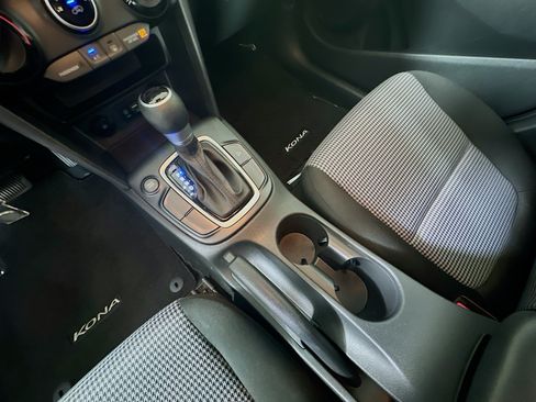 Used 2021 Hyundai Kona SE FWD image 21