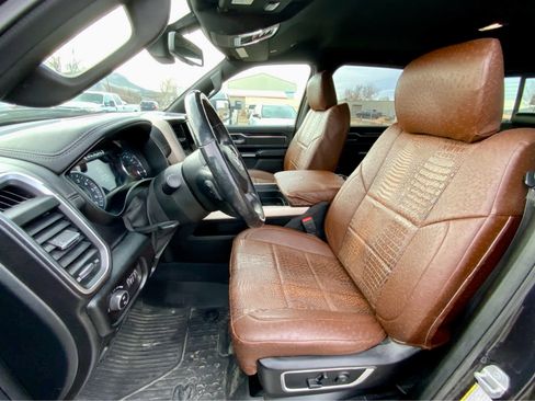 Used 2019 RAM 1500 Laramie image 25