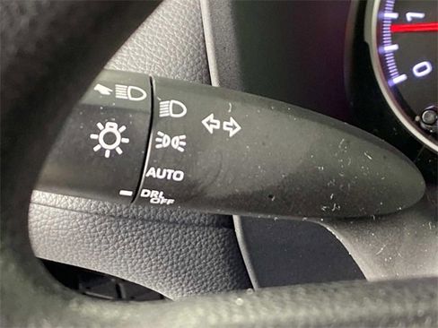 Used 2022 Toyota RAV4 XLE w/ Convenience Package image 19