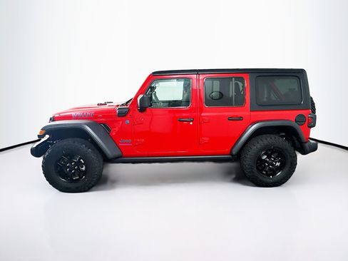 Used 2025 Jeep Wrangler Willys image 4