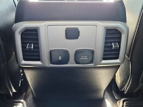 Used 2020 Ford F350 Lariat w/ Lariat Ultimate Package image 27