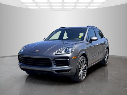 Used 2019 Porsche Cayenne AWD/4WD image 1