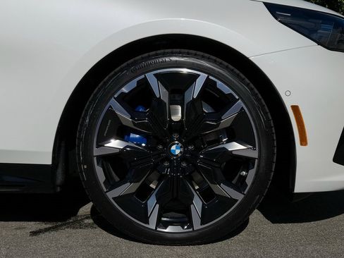 New 2026 BMW 530i w/ Executive Package image 9