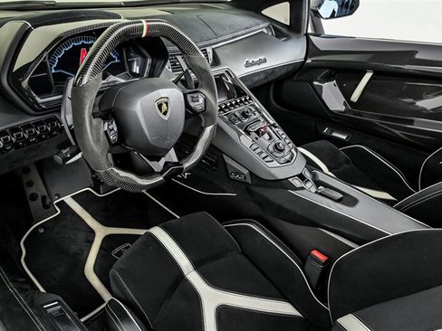 Used 2017 Lamborghini Aventador LP 750-4 Superveloce AWD/4WD image 14