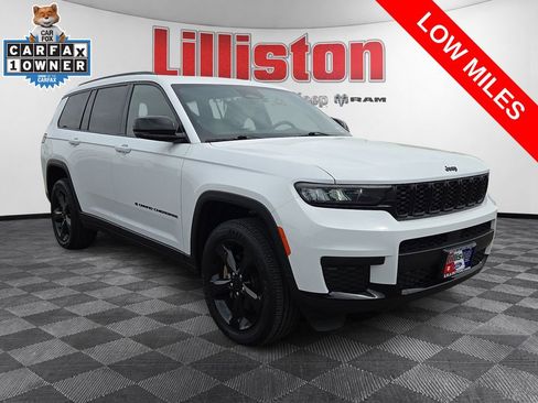 Used 2023 Jeep Grand Cherokee L Laredo AWD/4WD image 3