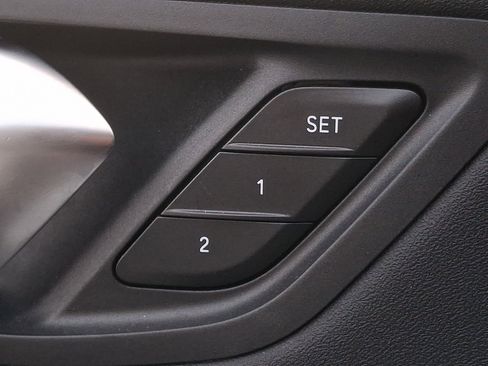 Used 2025 BMW 228i xDrive w/ Technology Package image 18