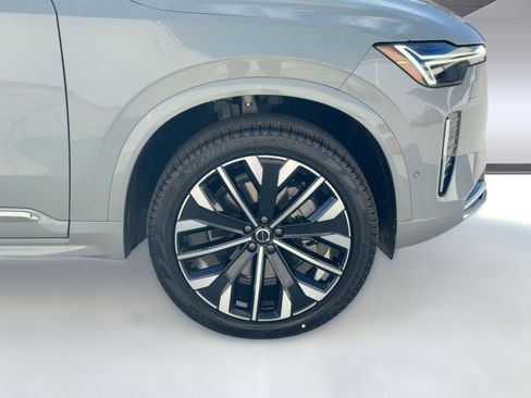 New 2026 Volvo XC90 B6 Plus w/ Protection Package Premier image 11