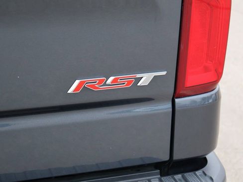 Used 2021 Chevrolet Silverado 1500 RST image 10