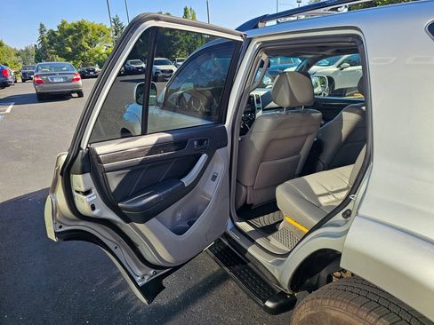 Used 2008 Toyota 4Runner Limited AWD/4WD image 15