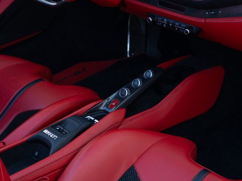 Used 2023 Ferrari F8 Tributo image 23