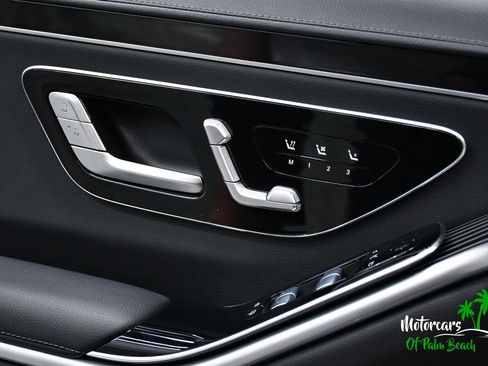 Used 2023 Mercedes-Benz S 500 4MATIC image 18
