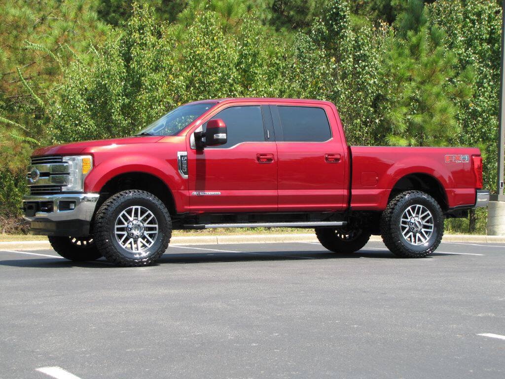 Used 2017 Ford F250 Lariat w/ Lariat Value Package AWD/4WD image 3