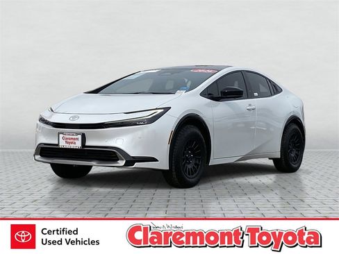 Certified 2026 Toyota Prius XSE Premium image 1