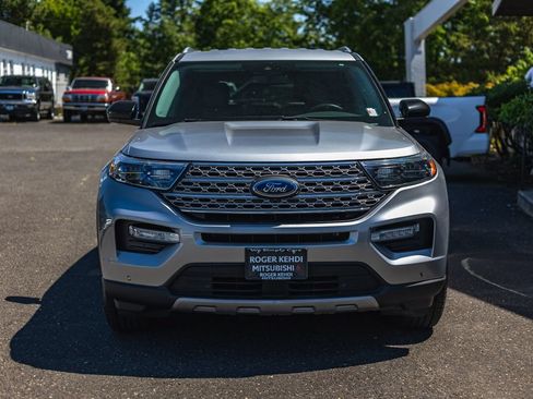 Used 2022 Ford Explorer Limited AWD/4WD image 5