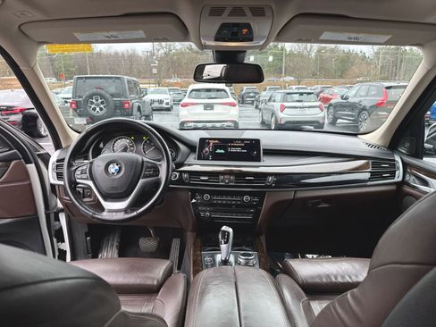 Used 2014 BMW X5 xDrive35d image 12