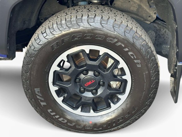 Used 2024 Toyota Tacoma TRD Off-Road AWD/4WD image 10