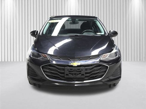 Used 2019 Chevrolet Cruze LT FWD image 36