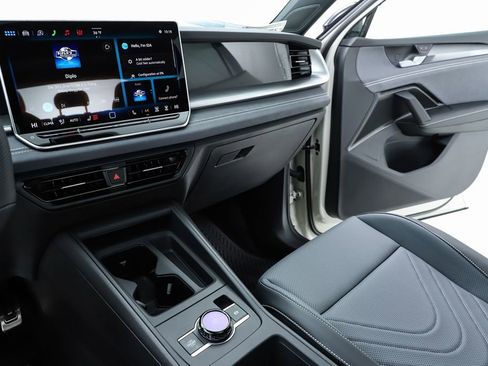 New 2026 Volkswagen Tiguan SE R-Line image 62