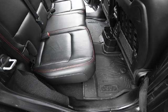 Used 2021 Jeep Wrangler Unlimited Rubicon AWD/4WD image 19