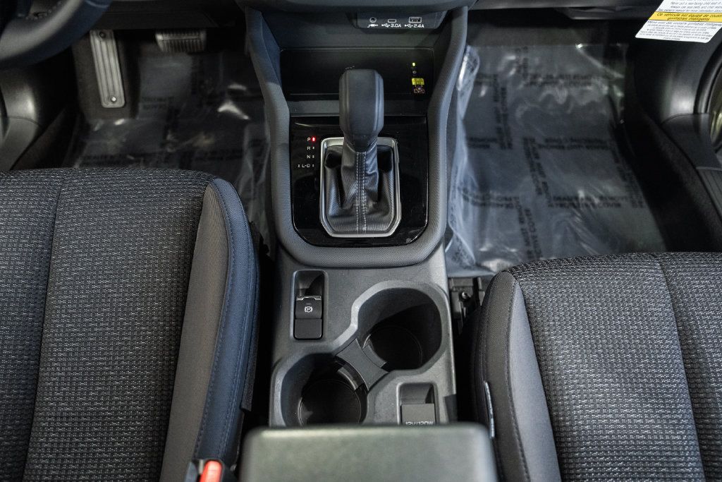 Used 2025 Subaru Forester Premium AWD/4WD image 23