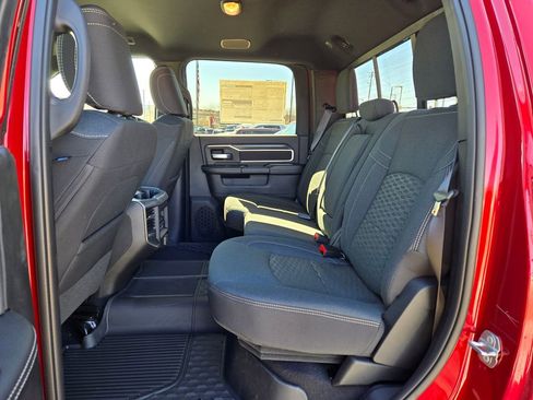 New 2026 RAM 2500 Big Horn AWD/4WD image 26