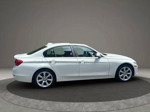Used 2015 BMW 320i xDrive Sedan AWD/4WD image 4