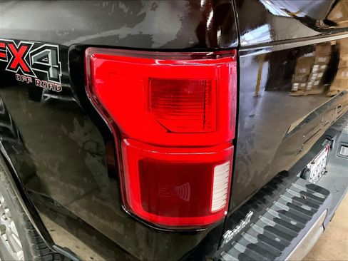 Used 2020 Ford F150 Lariat w/ FX4 Off-Road Package image 30