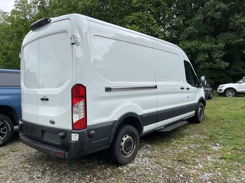 Used 2018 Ford Transit 250 148 Medium Roof RWD image 3