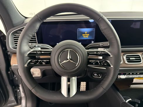 New 2026 Mercedes-Benz GLS 580 4MATIC image 22