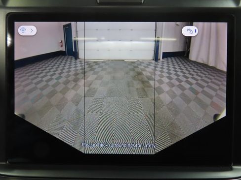 Used 2025 Ford F250 Platinum image 25