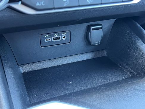Used 2025 Nissan Altima 2.5 SV AWD/4WD image 18